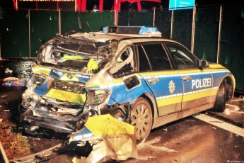 П’яний українець на вантажівці протаранив патрульне авто у Німеччині, є жертви