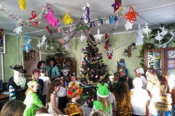 Дітворі з Іваничівщини - новорічна казка та солодощі