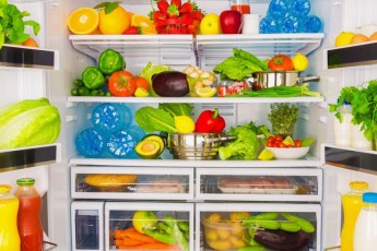 Як корисно та правильно зберігати продукти у холодильнику