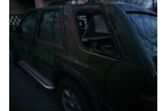 Невідомі пограбували авто з подарунками для бійців АТО у Полтаві