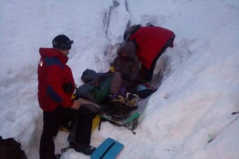Жінка зірвалася зі схилу та впала у 300-метрову прірву на Закарпатті