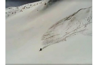 Лижник спровокував сходження лавини на Драгобраті (Відео)