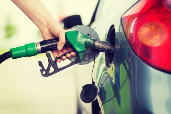 Бензин в Україні подешевшає найближчим часом – експерти назвали ціну