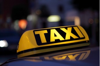 Таксиста-нелегала оштрафували на 17 тис грн на Рівненщині