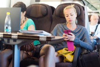 Українці платитимуть за Wi-Fi у нічних поїздах