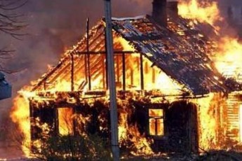 Чоловік живцем згорів у своєму будинку на Рівненщині