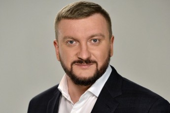 Керівника виконавчої служби Волинської області звільнили за неефективне стягнення аліментів