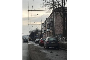 У Луцьку розпочали очищення доріг та тротуарів