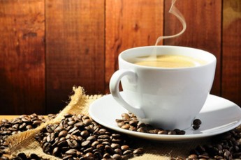 Скільки кави рекомендовано вживати за добу
