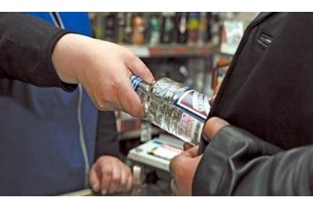 На Волині перевіряють продаж підробленого алкоголю