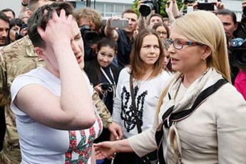 Опинилася не на своєму місці, їй треба було лікуватися: Тимошенко про Савченко (Відео)