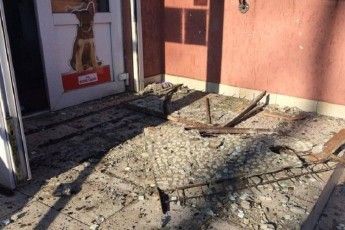 У Коломиї на двох неповнолітніх хлопців впала балконна плита (відео)