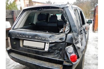 Росіянин розбив кувалдою Range Rover сусіда, протестуючи проти британських санкцій