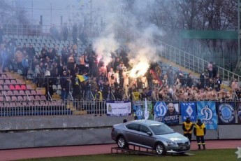 Сутички на матчі Маріуполь – Динамо: постраждали 9 правоохоронців