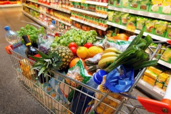 На скільки більше Україна переплачує за продукти харчування ніж Польща