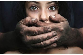 70-річний тернопільчанин напоїв 10-річну дівчинку та намагався зґвалтувати: дитина в реанімації