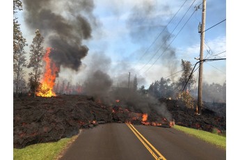 Виверження вулкана на Гаваях: лава знищує людські будинки (фото)
