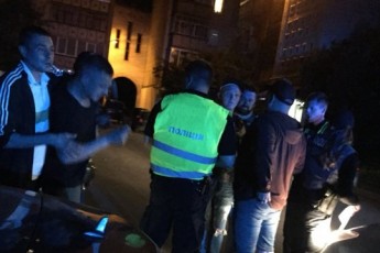 Вночі у Луцьку двоє німців на кабріолеті влаштували перегони з поліцією