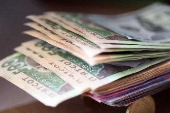 Реальні зарплати українців зросли на 11% за 5 місяців
