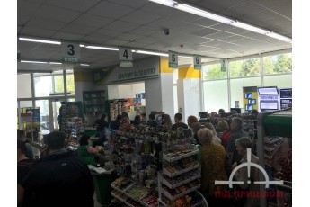 Лучани скаржаться на хамське обслуговування та невідповідність цін у супермаркеті 