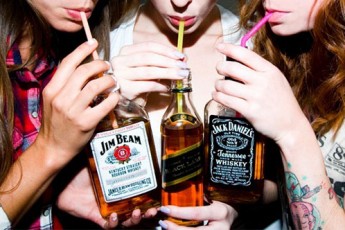 85% українських підлітків вживають алкоголь