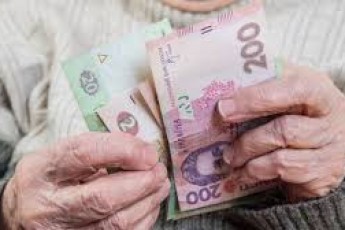 З чим пов'язана масова затримка пенсій в Україні