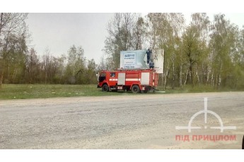 У ДСНС підтвердили, що голова Камінь-Каширської РДА змушує пожежників розклеювати замовну рекламу (Документ)