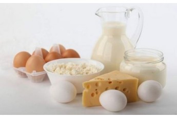 Вчені пояснили, чим корисні молочні продукти