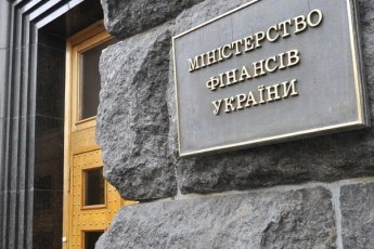 За півроку Україна заборгувала мільярди гривень