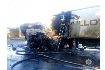 Водій згорів живцем у моторошній аварії на Рівненщині (фото)