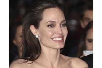 Анджеліна Джолі потрапила в лікарню