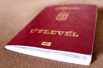 У чотирьох закарпатських депутатів і заступника мера знайшли угорські паспорти