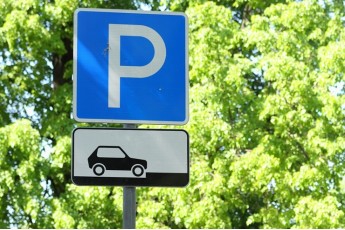 В Україні набули чинності нові правила паркування автомобілів