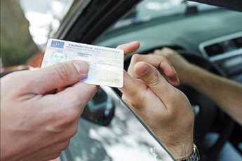 В Україні водіям можуть дозволити їзду без прав: як це буде