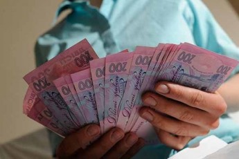 У Луцьку не буде затримок з виплатами зарплати для медиків