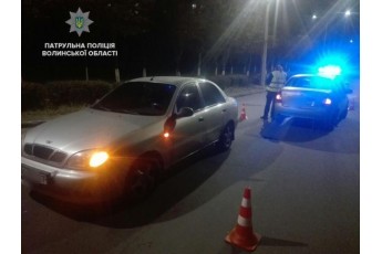У Луцьку п'яний водій спричинив нічну аварію (фото)