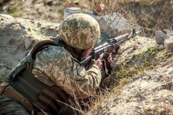 За добу бойовики 8 разів обстріляли українські позиції