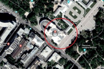 У Google Maps український Парламент перейменували на 