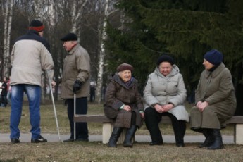 Виживайте, як хочете: українських пенсіонерів залишили напризволяще