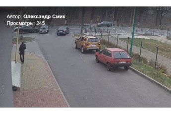 У Луцьку на Набережній зіткнулись відразу три автівки (відео)