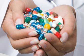 В Україні заборонили популярні таблетки від грипу та знеболювальне