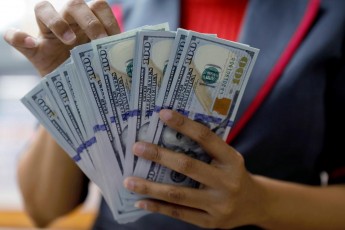 Експерт спрогнозував, яким буде курс долара перед Новим Роком