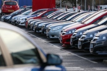 В Україні обвалилися ціни на нові машини