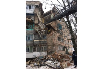 Під Києвом вибухнув і обвалився будинок: перші фото і відео