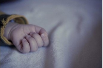 Від переохолодження померло одномісячне немовля