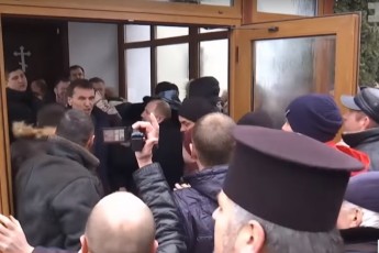 Церковні баталії: у селі на Волині московські попи заважають селянам приєднатися до ПЦУ (відео)