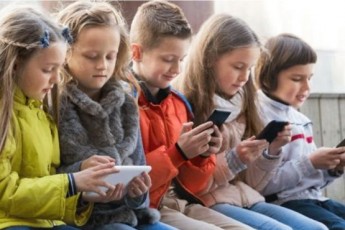 Діти та соціальні мережі: 5 лайфхаків, як зменшити негативний вплив технологій