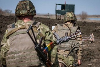 В зоні ООС поранили трьох українських військових
