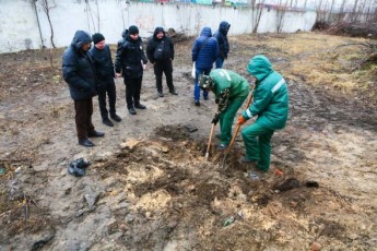 Людські останки знайшли на пустирі у Києві