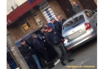 У Луцьку на хабарі затримали начальника Держгеокадастру Волині (фото)